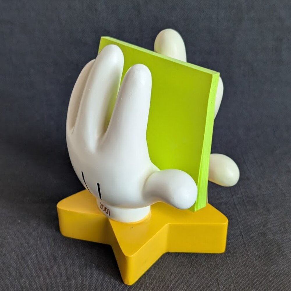 Disney Walt's 100th Anniversary Mickey Hands Note Holder